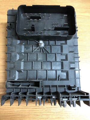 Genuine VW GOLF MK5 / Caddy - Fuse Box / Module - 1K0937124A
