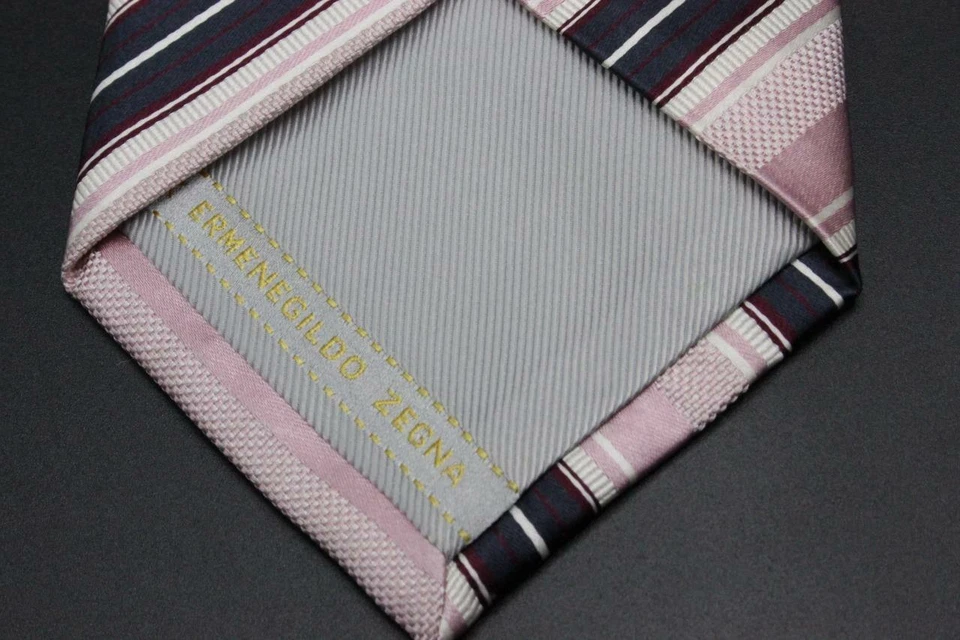 Corbata de seda actual ERMENEGILDO ZEGNA. Rosa con rayas marrones y rojas. Foto 4 de 4