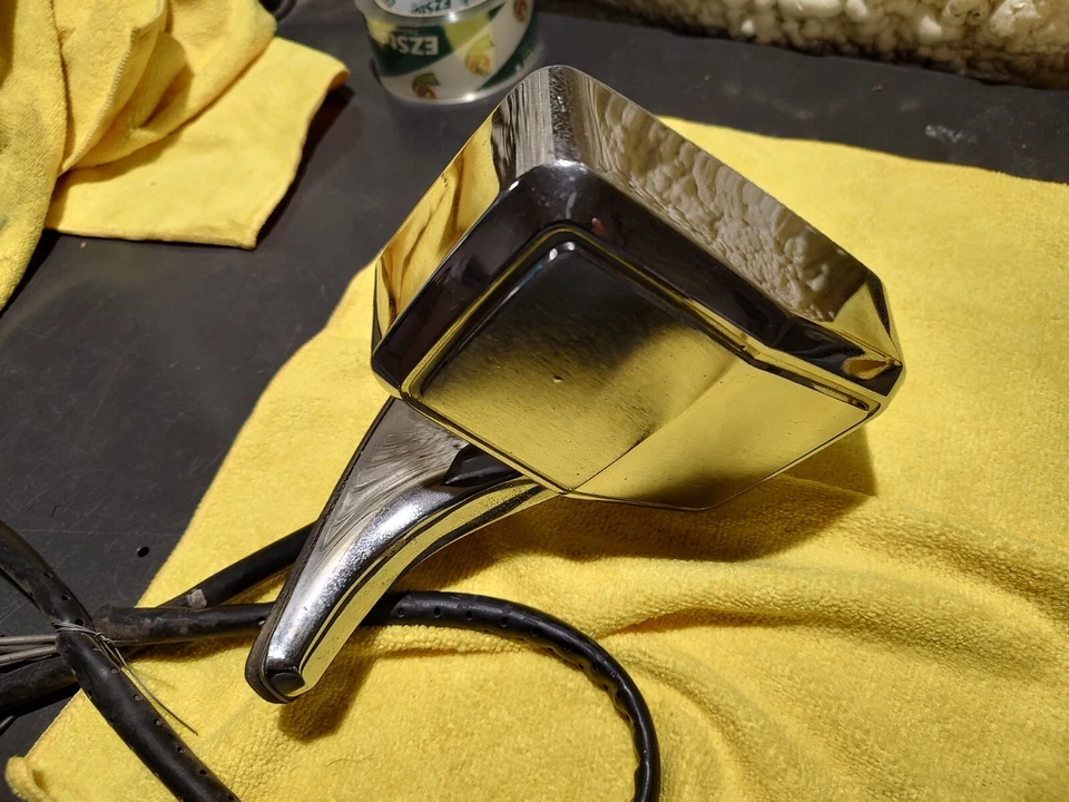 Espejo retrovisor Lincoln Versailles 1979 LH eléctrico térmico original Foto 2 de 4