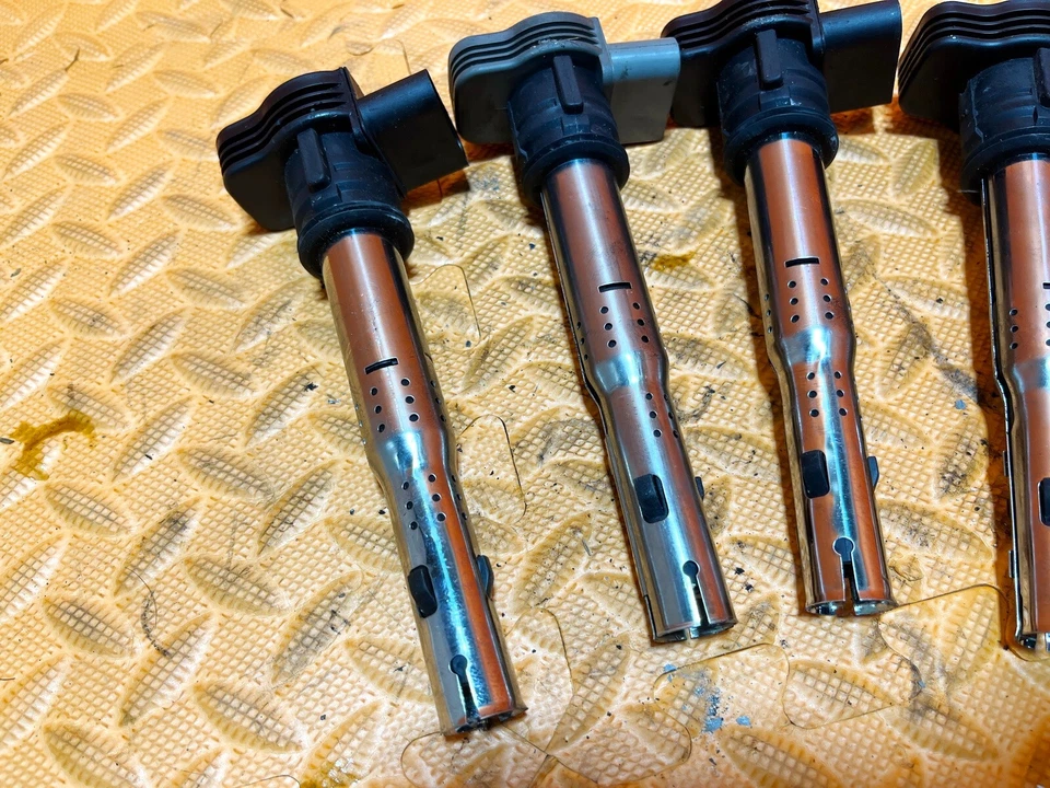 09-17 VOLKSWAGEN PASSAT CC INYECTORES DE COMBUSTIBLE BOQUILLAS BOBINAS DE ENCENDIDO 4 PIEZAS OEM Foto 2 de 4