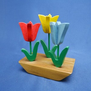 1999 H. Hanes Wooden Flower Decor - Hand Crafted & Painted