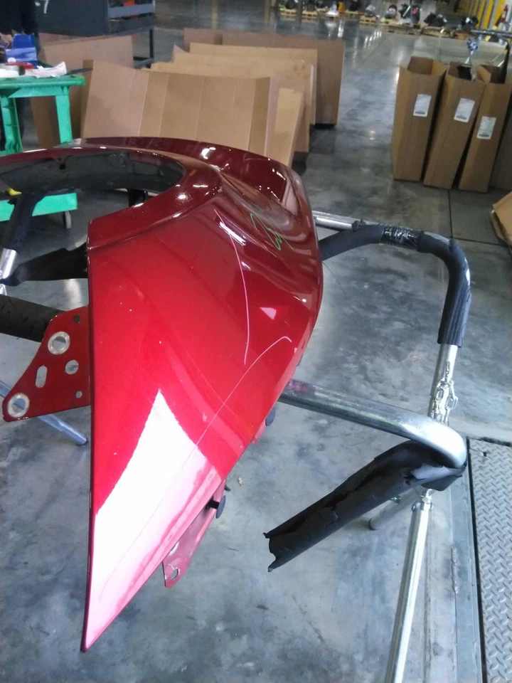 Guardabarros delantero derecho usado se adapta a: Mazda MX-5 MIATA 2020 delantero derecho grado C Foto 3 de 4