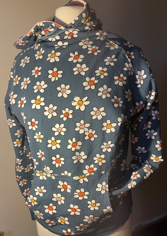 VERA BRADLEY HOODIE - SZ L - PRAIRIE PAIDLEY DAISY - PULLOVER