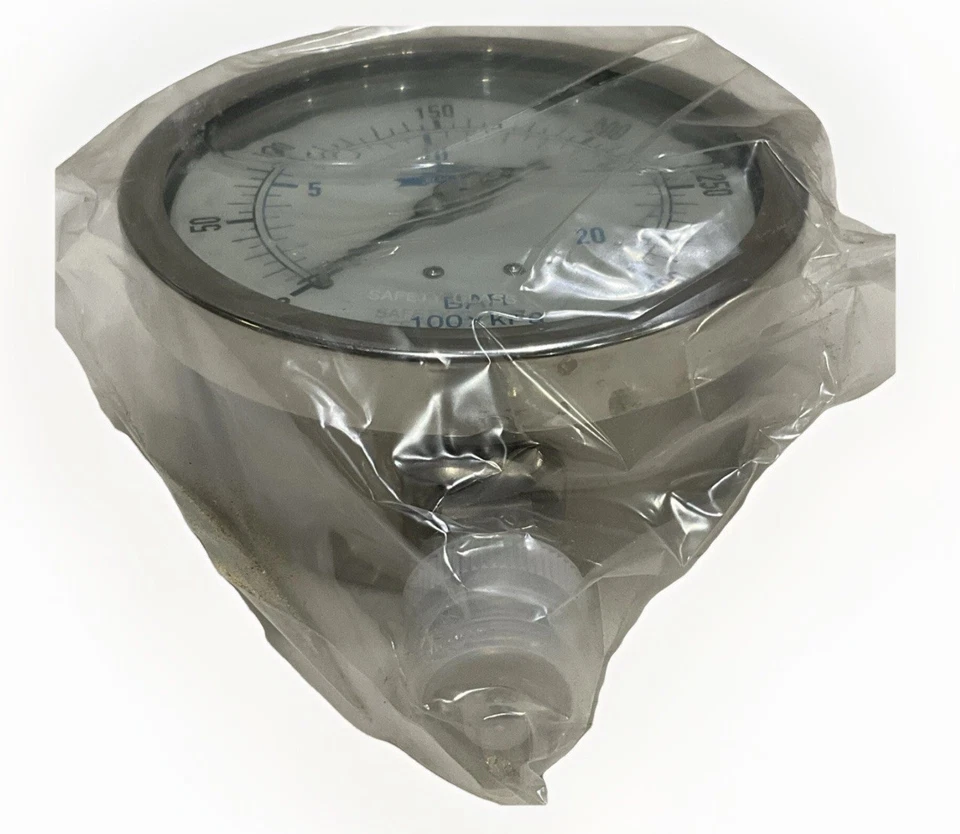 BLUE RIBBON BR301L-402H LIQUID FILLED 4” PRESSURE GAUGE 0-300 PSI 1/2”NPT.    G5 - Image 2 of 4