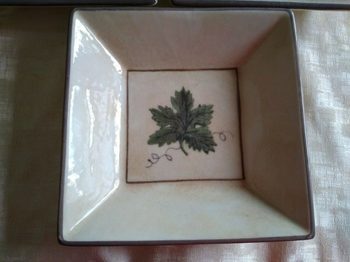 Williams Sonoma Ceramiche Arianna Grape Leaf 8" Bowls Set of 3 - Picture 4 of 10