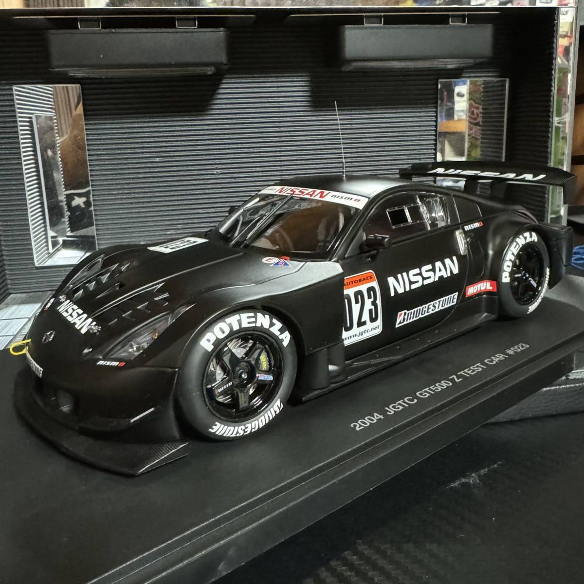 Auto Art 1/18 Nissan Fairlady Z 2004 JGTC GT500 Test Car