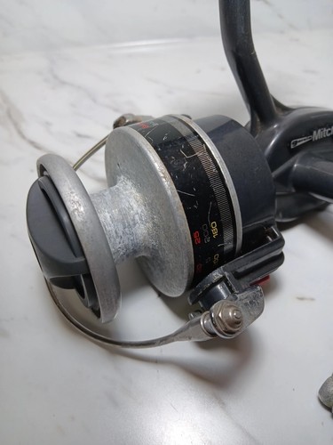 Vintage Garcia Mitchell 906 Spinning Fishing Reel 3.8:1 Ratio - Made In France - Picture 6 of 9