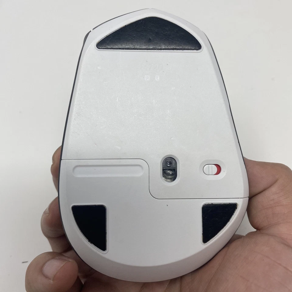 Logitech M720 Triathlon Multi-Device Wireless Bluetooth Mouse - NO DONGLE (USB) - Image 2 of 4