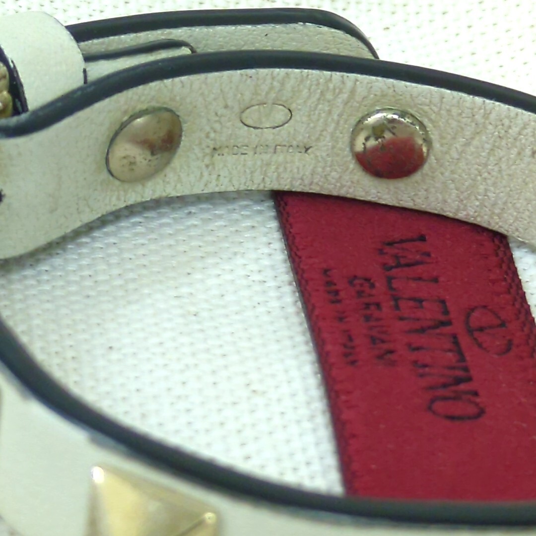 【関税&送料込】Valentino Garavani Bracciale Valentino Garavani Stud Bracelet Leather White Made in Italy