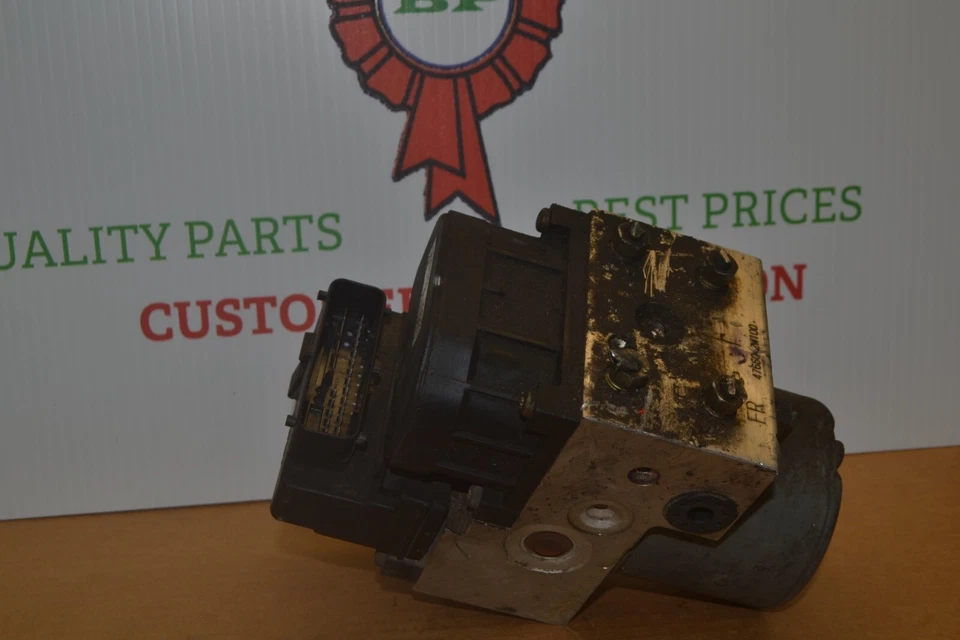 476602W100 Nissan Pathfinder ABS Control de bomba OEM 1999 Módulo 811-22C1 Foto 4 de 4