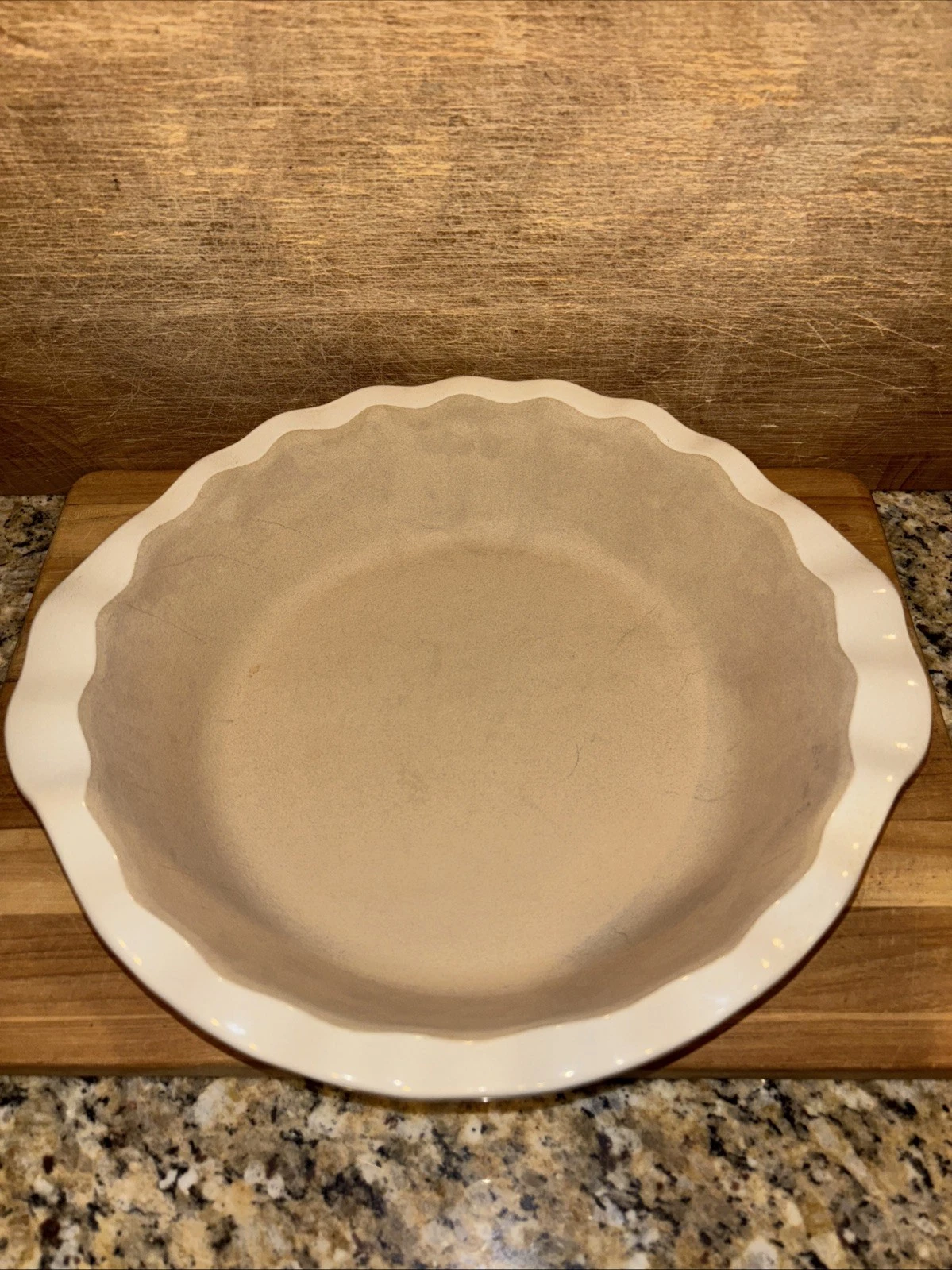 Pampered Chef 9" Deep Dish Stoneware Pie Plate Pan Fluted New Traditions USA