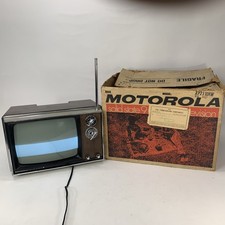 Motorola Vintage Portable TV XP2110KW 9  Solid State Electric Black And White