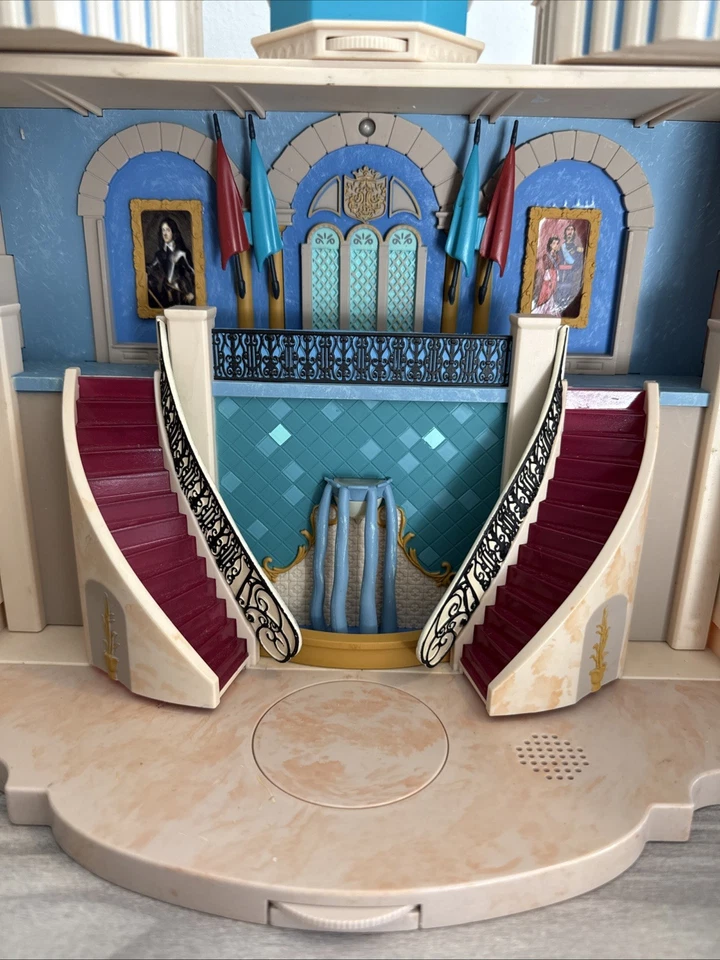 Disney Store London Exclusive Elena of Avalor Palace Doll House - RARE- WORKS  - Image 4 of 4