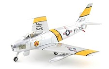 Hobby Master 1:72 USAF North American F-86E Sabre Jet Fighter - Davis, HA4328