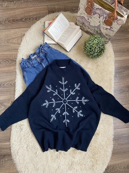 Women Julipa Sweater Navy Acrylic 42 / XL / 50