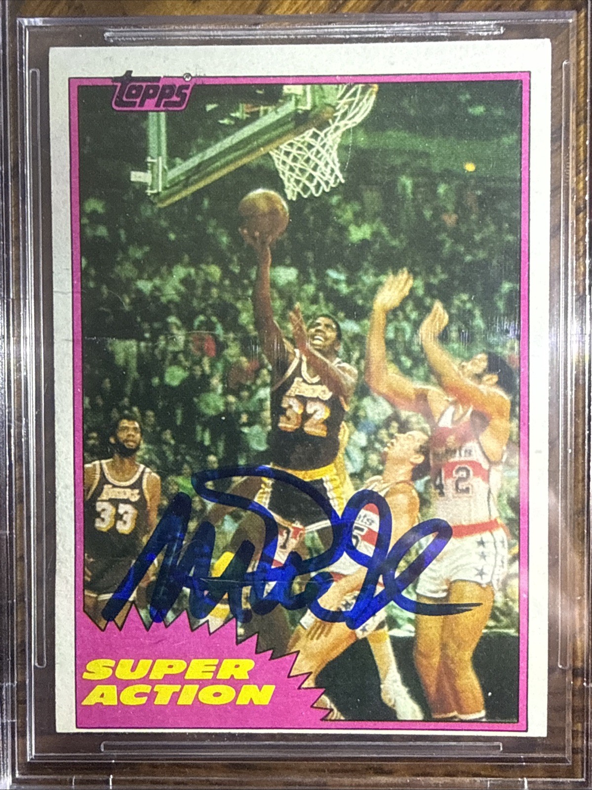 SSP BGS 9 MINT! 1981 MAGIC JOHNSON AUTHENTIC AUTOGRAPH GAME USED JERSEY AUTO view 2