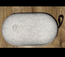 Pre-Owned Official Compact Carrying Case for Facebook Oculus Quest 2