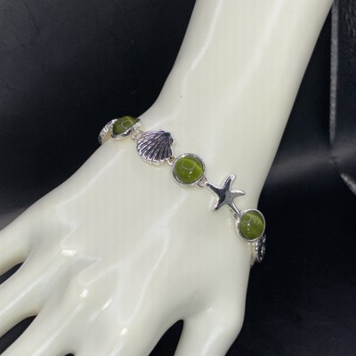 Silver Tone  Green Stones Shell Starfish Magnetic Hook 7  Cat Eye Flash 1.14 Oz
