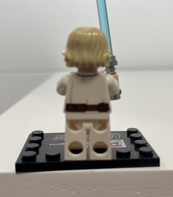 LEGO Star Wars Episode IV 75052 Luke Skywalker Cracked Left Arm Minifigure!