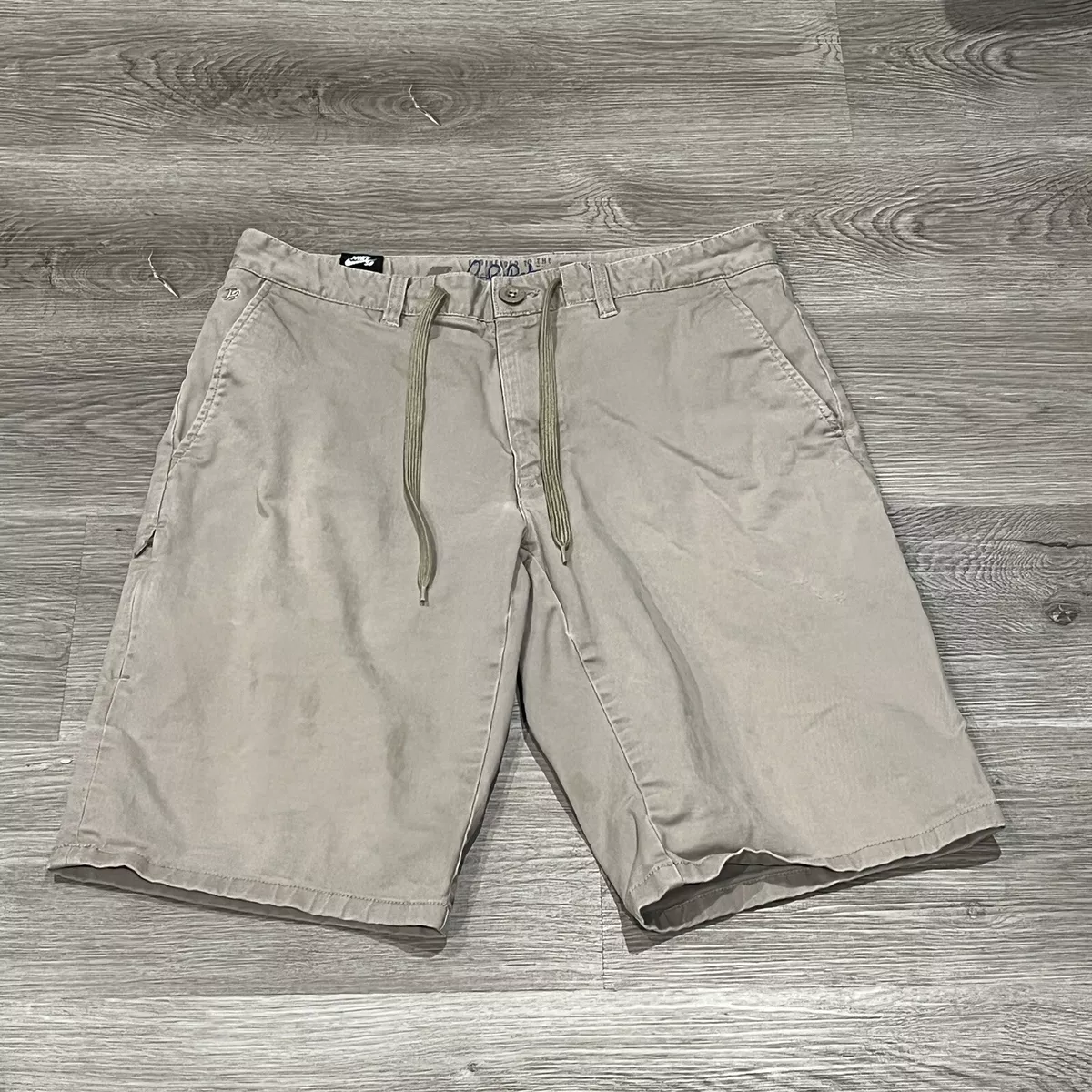 Nike chino hotsell shorts