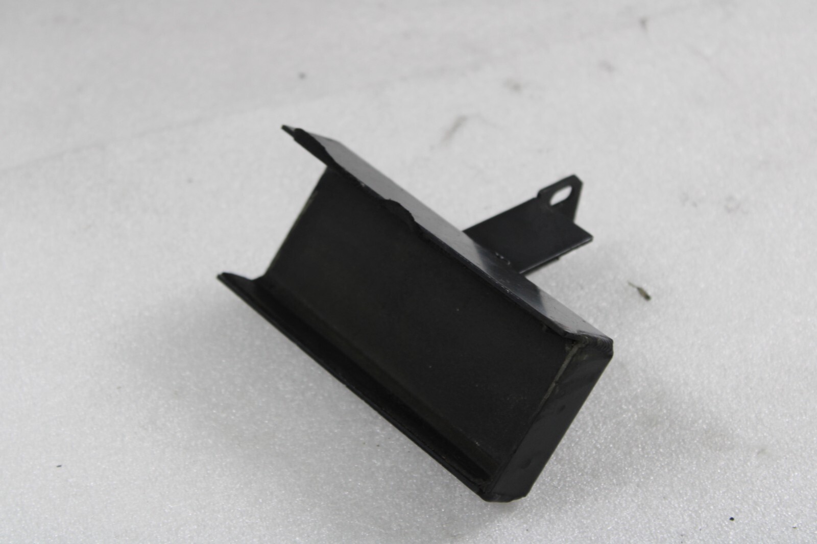 Lamborghini Gallardo, Spyder, LH, Oil Cooler Lower Bracket, Used, P/N 400117097A