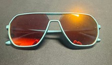 BEAUTIFUL UNISEX SUNGLASS FASHION /BEACH FUN NEW