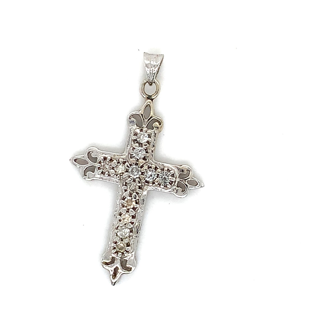 14k White Gold Shared Prongs 12 Round White Diamonds Religious Cross Pendant
