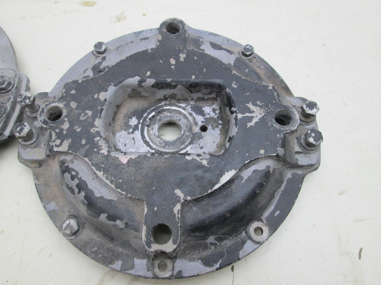 Rolls Royce Silver Shadow front spring retainers shock mount (USED)