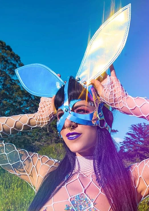 Leg Avenue Máscara de oreja de conejo de vinilo holográfico Foto 2 de 2