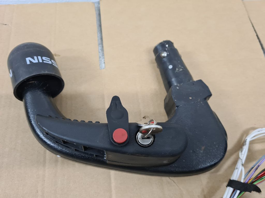 Nissan Schein (E12) 2014 Anhängerkupplung Drehbar Satz 5D033 