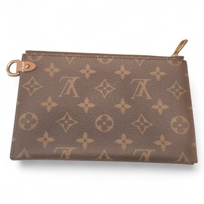 Original Louis Vuitton Pochette aus der Low Key Hobo Ungetragen
