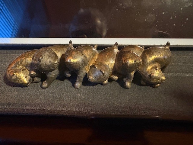 Arthur Court Designs 1979 Brass/Bronze 6 Dog Paper Weight