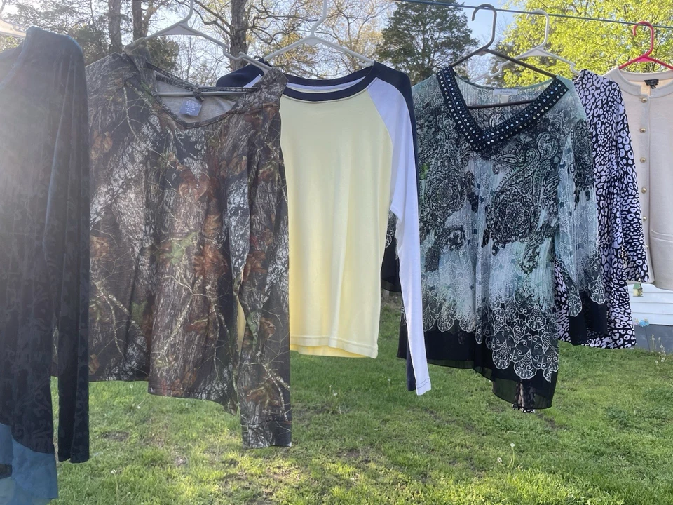 Paquete de 25 blusas, pantalones y faldas de manga larga para mujer (175) Foto 2 de 4