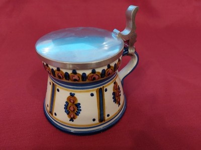   Minni Bierkrug oder auch Weinkrug mit Zinndeckel. Klein aber Fein.