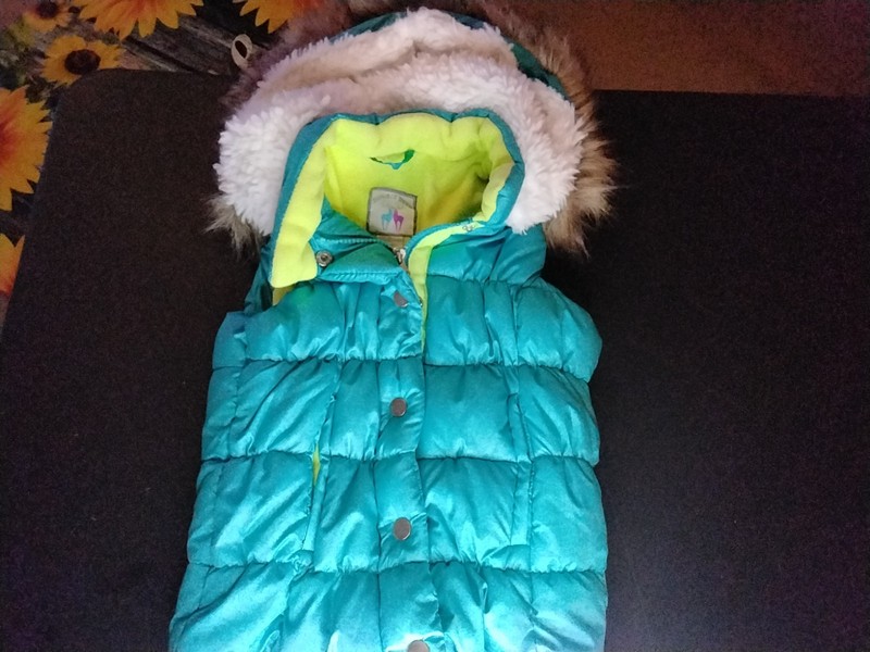 Double Deer Small 6-6XGirl's Puffer Vest Turquoise/Yellow W/Hood