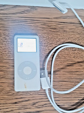 Apple iPod Nano 1st Generation -With Cord. 1GB White - TESTED - WORKS