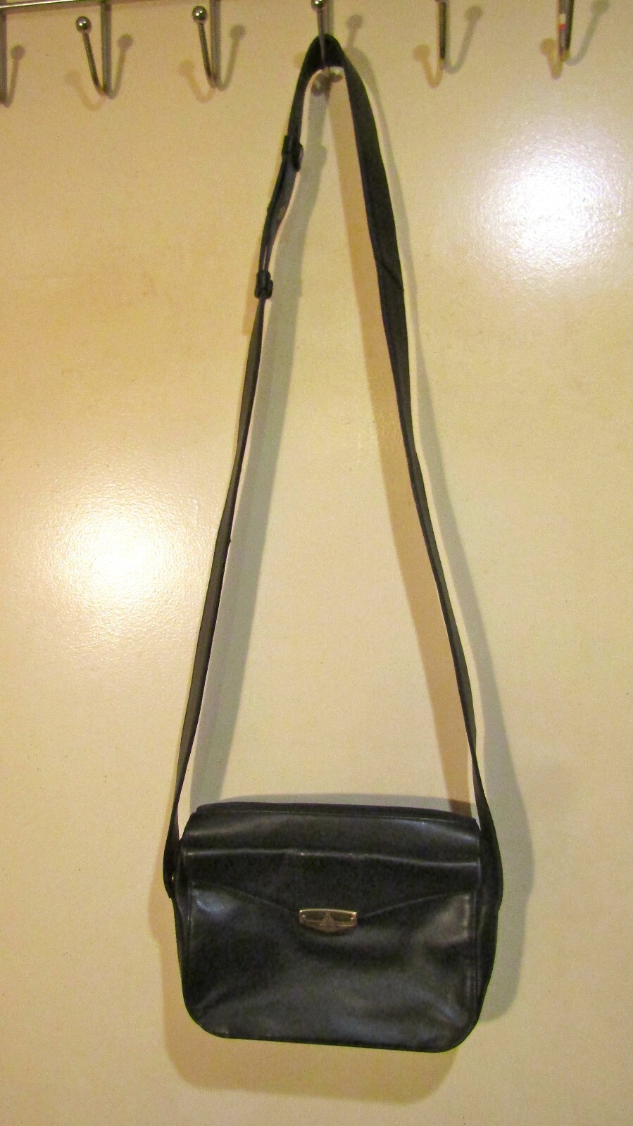Vintage Mark Cross Black Leather Cross Body Purse Gem