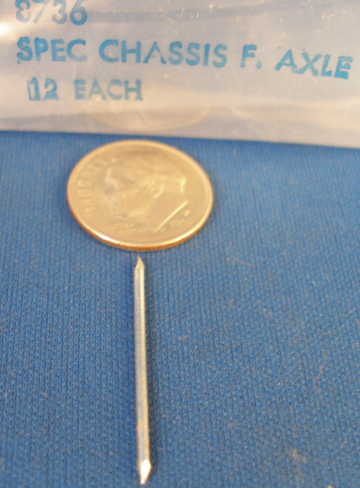 1pc Original  Aurora AFX & 4-Gear Specialty Slot Car Spear Style Front Axle 8736