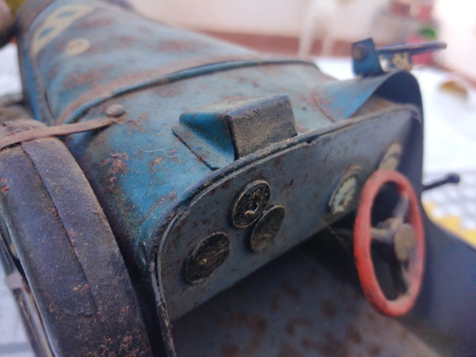 BUGATTI MODELLO ARTIGIANALE IN LATTA CM,40 C. - Immagine 4 di 4