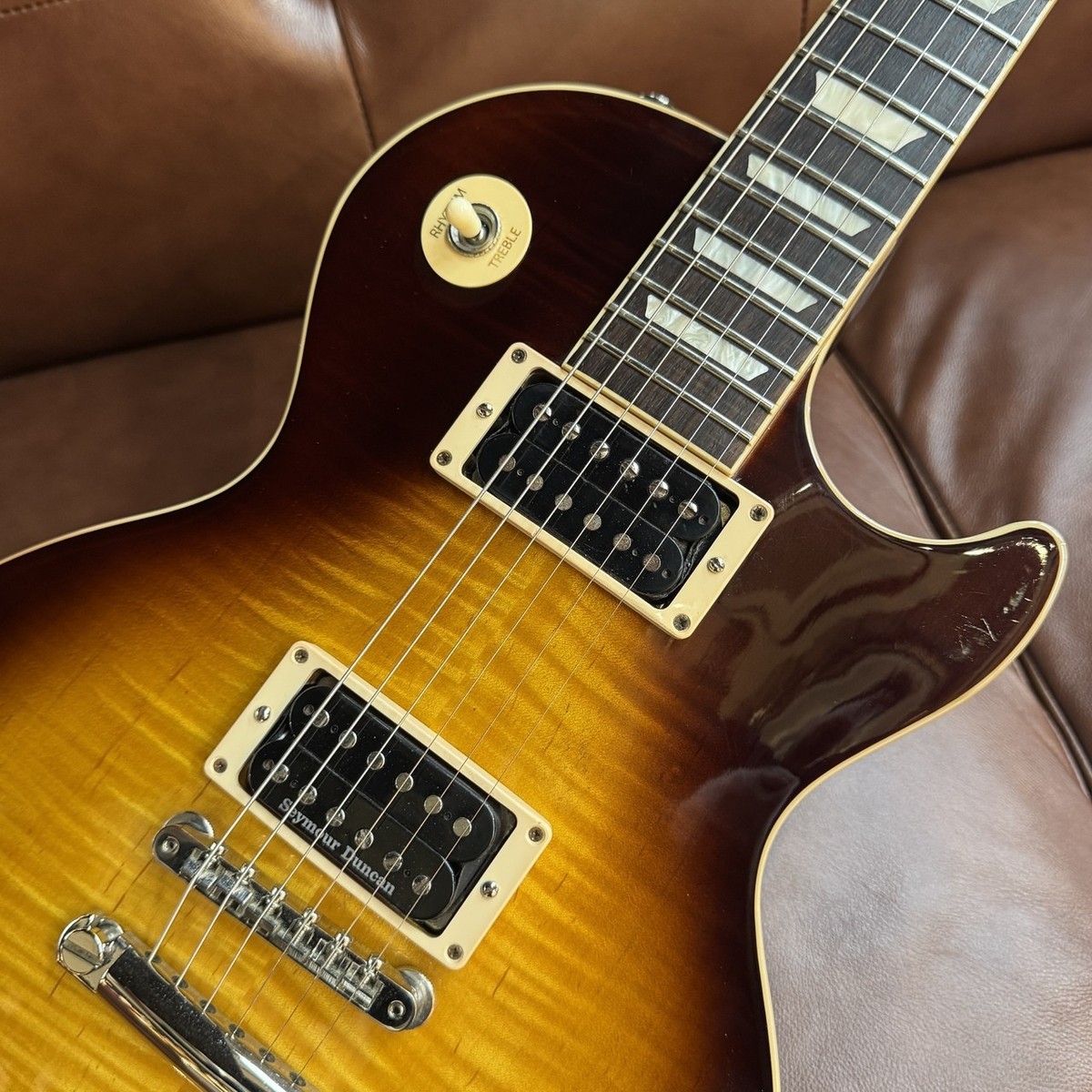 slash tobacco burst Review: Gibson Collection Les Paul Standard & J-45 Standard 2004 Gibson Custom Shop Slash
