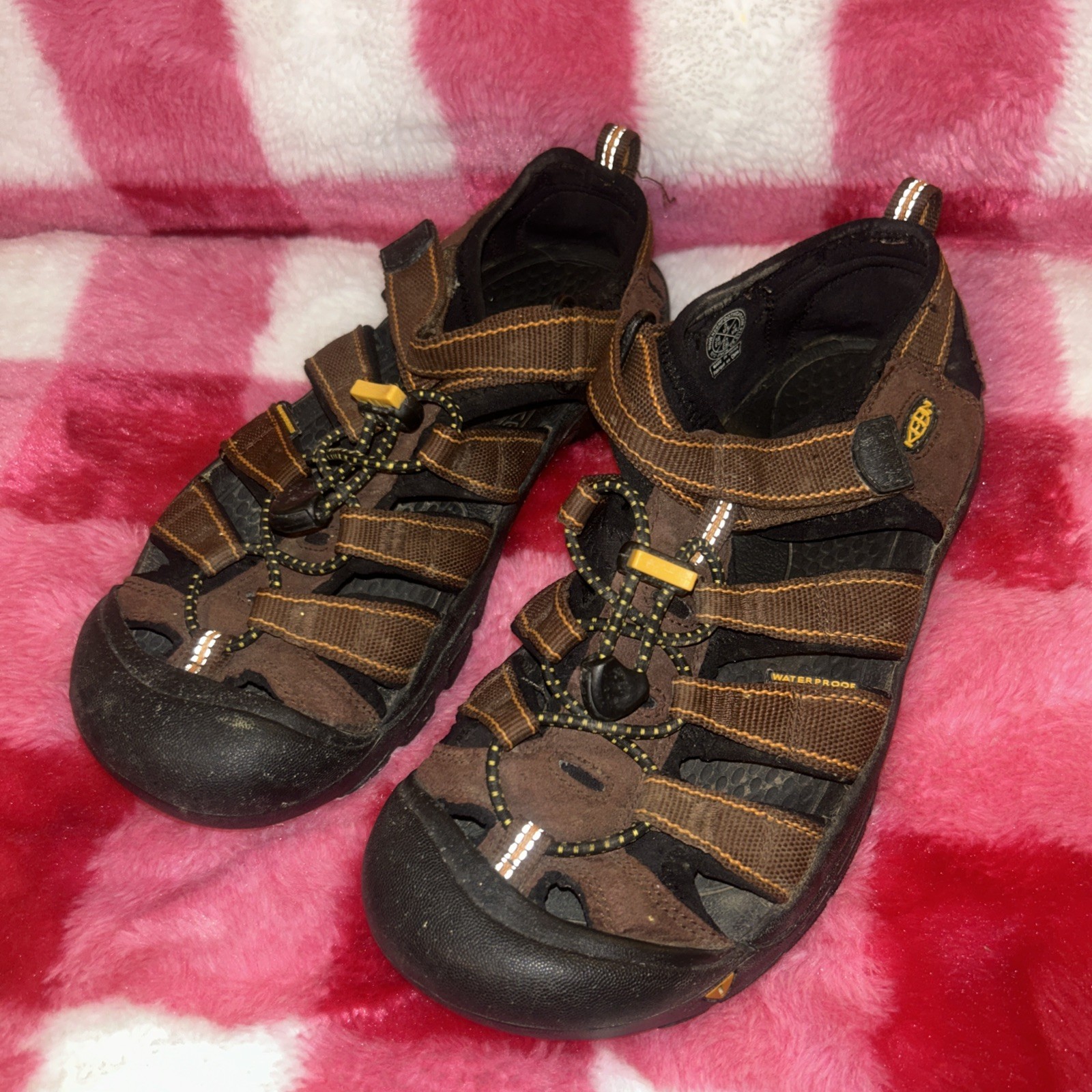 Sandalo KEEN Newport Big Kid taglia 5 marrone punta chiusa escursionismo outdoor passeggio