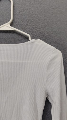 Camisa American Eagle para mujer mediana blanca acanalada acanalada corbata lateral manga larga corta - Imagen 16 de 17
