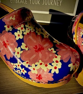 Dansko Women's Professional Clog Pink Bloom Patent Size 38 with Box NICE!!