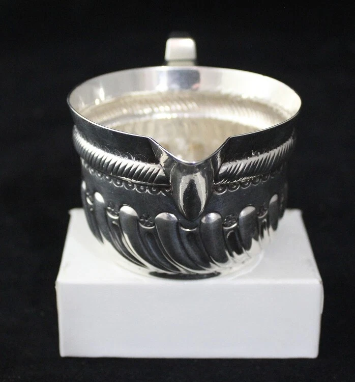 Antigua crema de plata esterlina 1886 victoriana Inglaterra John Septimus Beresford Foto 3 de 4