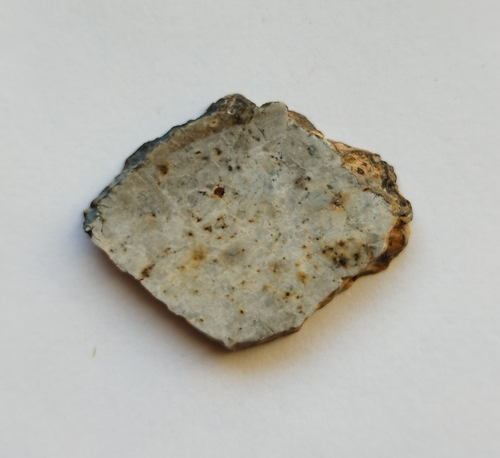 New Djoua 001 Meteorite achondrite enstatite aubrite slice 7.1 g - Picture 2 of 3