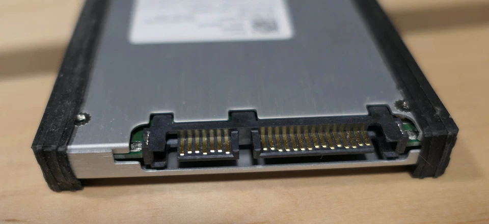 Unidad SSD LCM-128M3S 2.5" 128 GB (120 GB) Foto 3 de 3