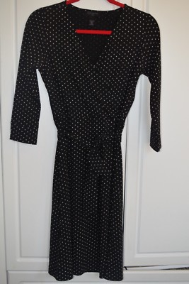 Context Petite Women Dark Navy & White Polka Dot V Neck Dress With Belt PS