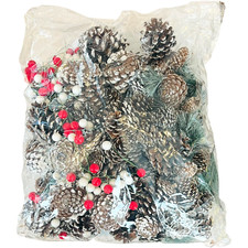 Holiday Christmas Pine Cone Decoration Set - Christmas Ornaments