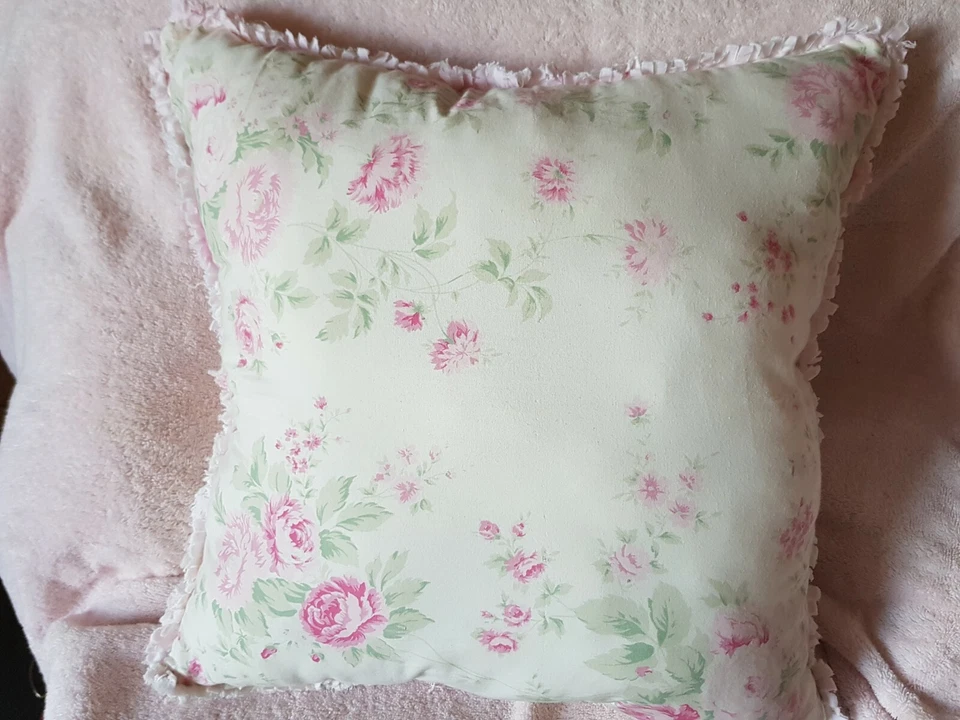 COUSSIN SHABBY CHIC PATCHWORK - Photo 3/3