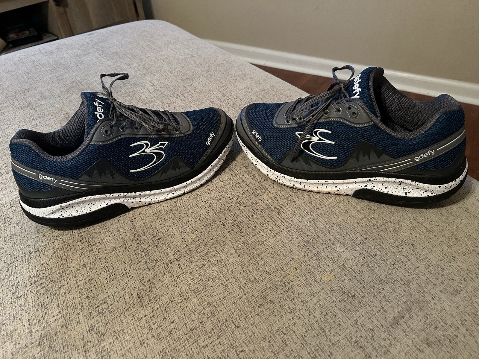 SAOLA Scarpe da ginnastica Gravity Defy da uomo taglia US 12 a rete TB9024MUG W